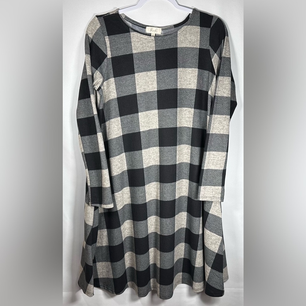 Riah Fashion Black and Gray Plaid Dress Long Sleeve Size Small NWOT